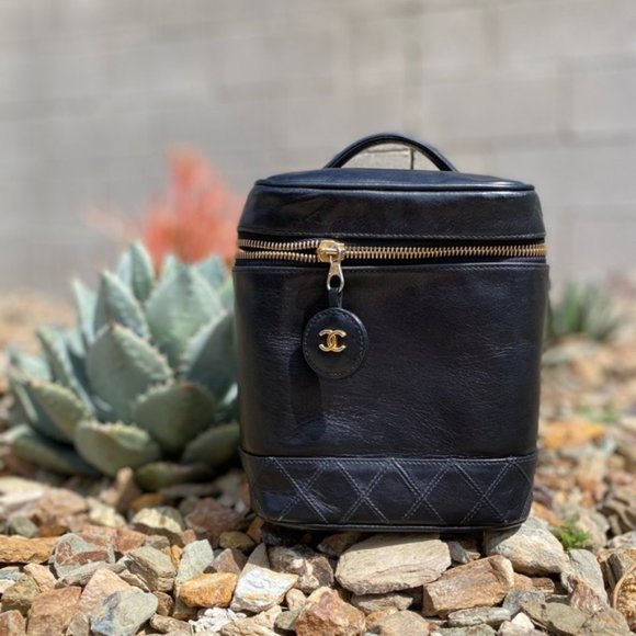 CHANEL Handbags - SOLD Chanel Timeless Vintage Vanity Case